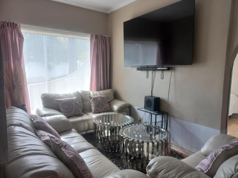 9 Bedroom Property for Sale in Queenstown Central Eastern Cape